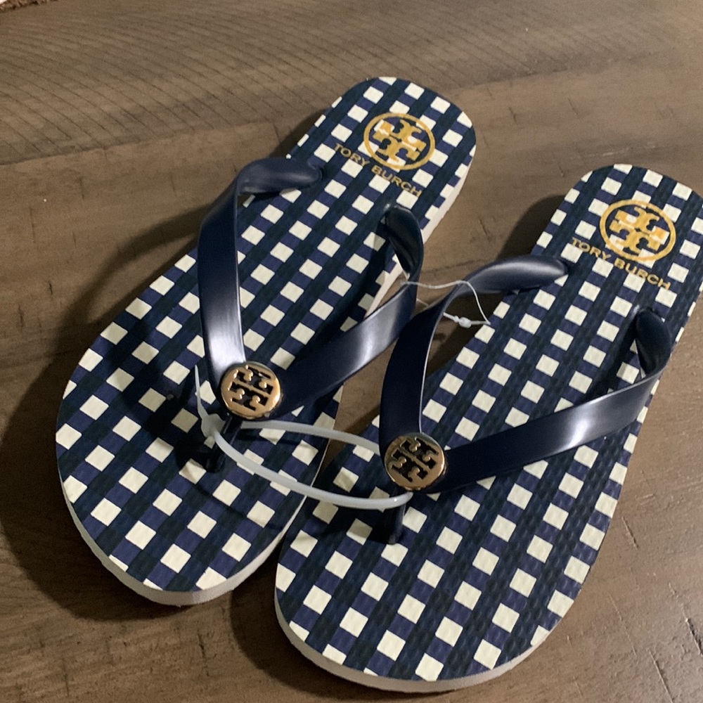 New Tory Burch flip flop size 8